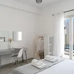 Makrilis * Karterados (Santorini)