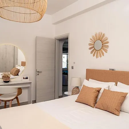 Vila Makrilis By The Collector